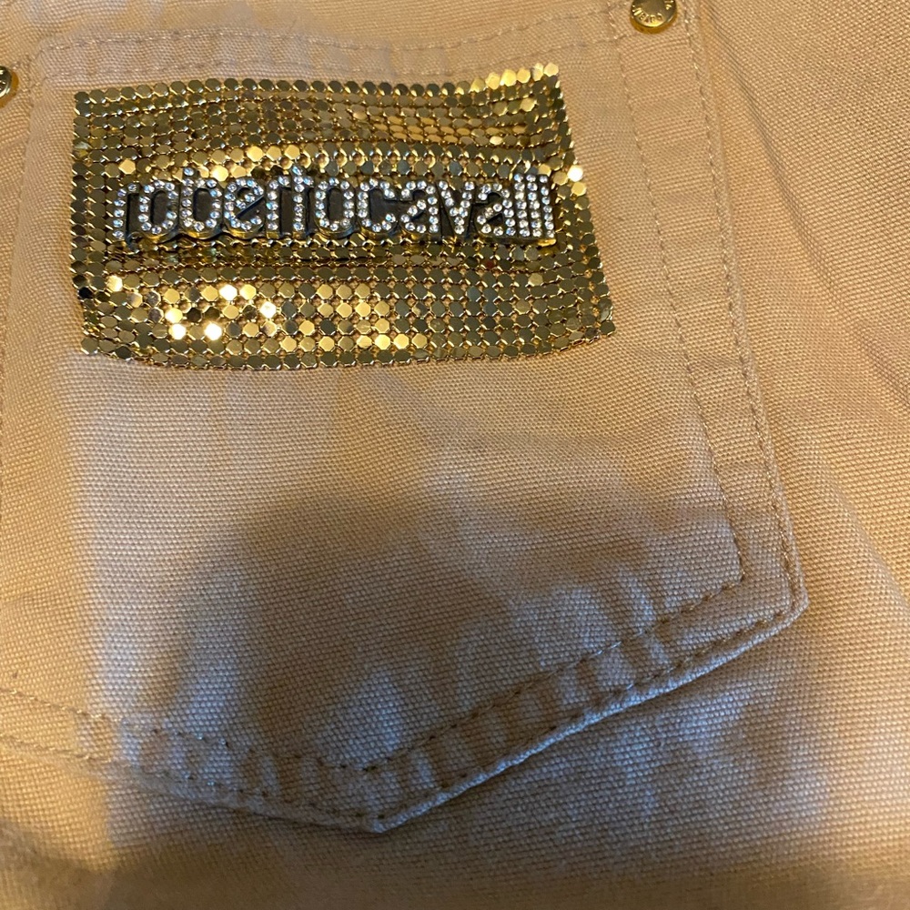 Beautiful beige RC jeans with the RC logo in sparkly gold.